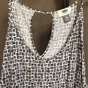 Black and White Old Navy Tank